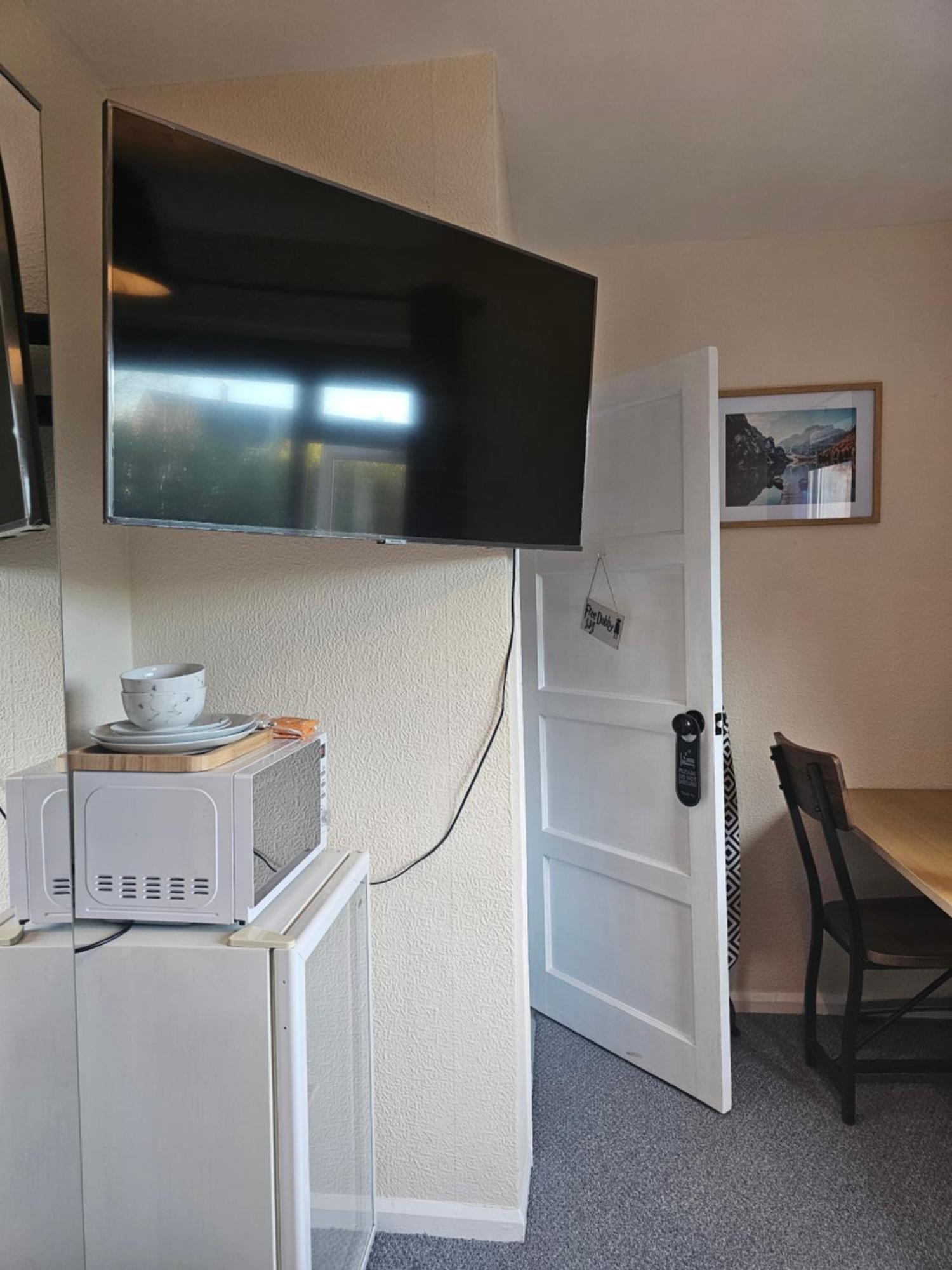 ווית'נשו Double Bedroom Located Close To Manchester Airport מראה חיצוני תמונה